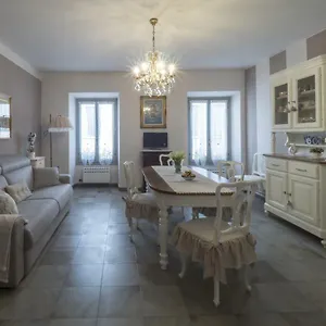 sweet-home-desenzano-del-garda.it-lombardy.com/